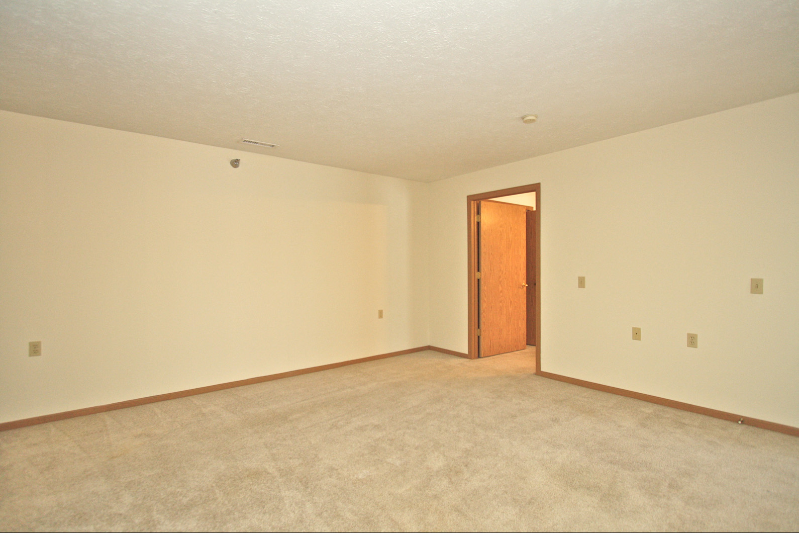 Sunrise Gardens Senior Living Apartments, 825 N Cotner Blvd, Lincoln